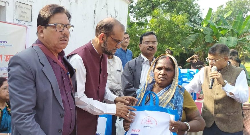 कर्माटांड़ में 250 कम्बल वितरण, विद्यासागर की प्रतिमा पर अर्पित की गई श्रद्धांजलि