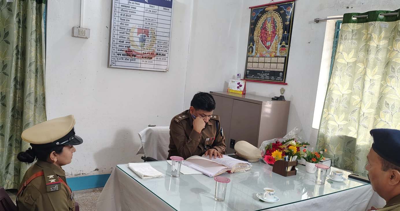 जामताड़ा पुलिस अधीक्षक ने महिला व एससी/एसटी थानों का वार्षिक निरीक्षण, लंबित मामलों पर कड़ा फोकस