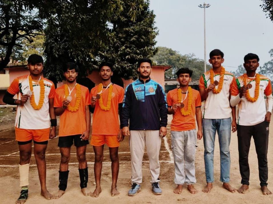 जामताड़ा के कबड्डी सितारों का सम्मान, ओम प्रकाश एकैडमी ने मनाया विजय उत्सव
