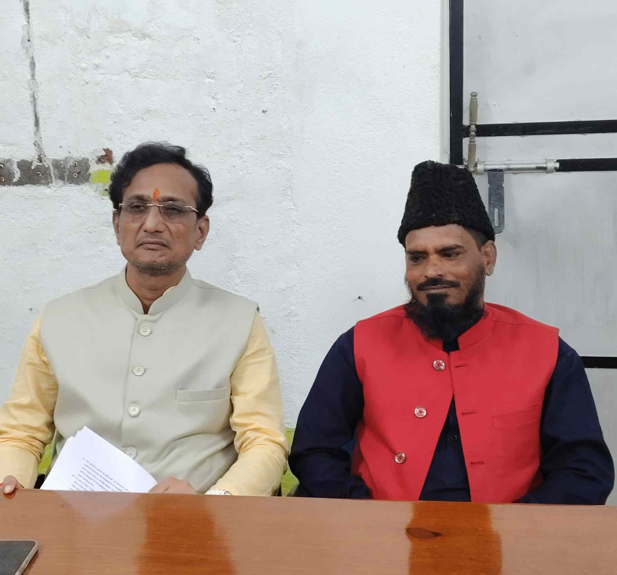 स्वास्थ्य मंत्री के बयानों पर सियासी घमासान: भाजपा नेता हरिमोहन मिश्रा ने उठाए सवाल, कार्रवाई की मांग
