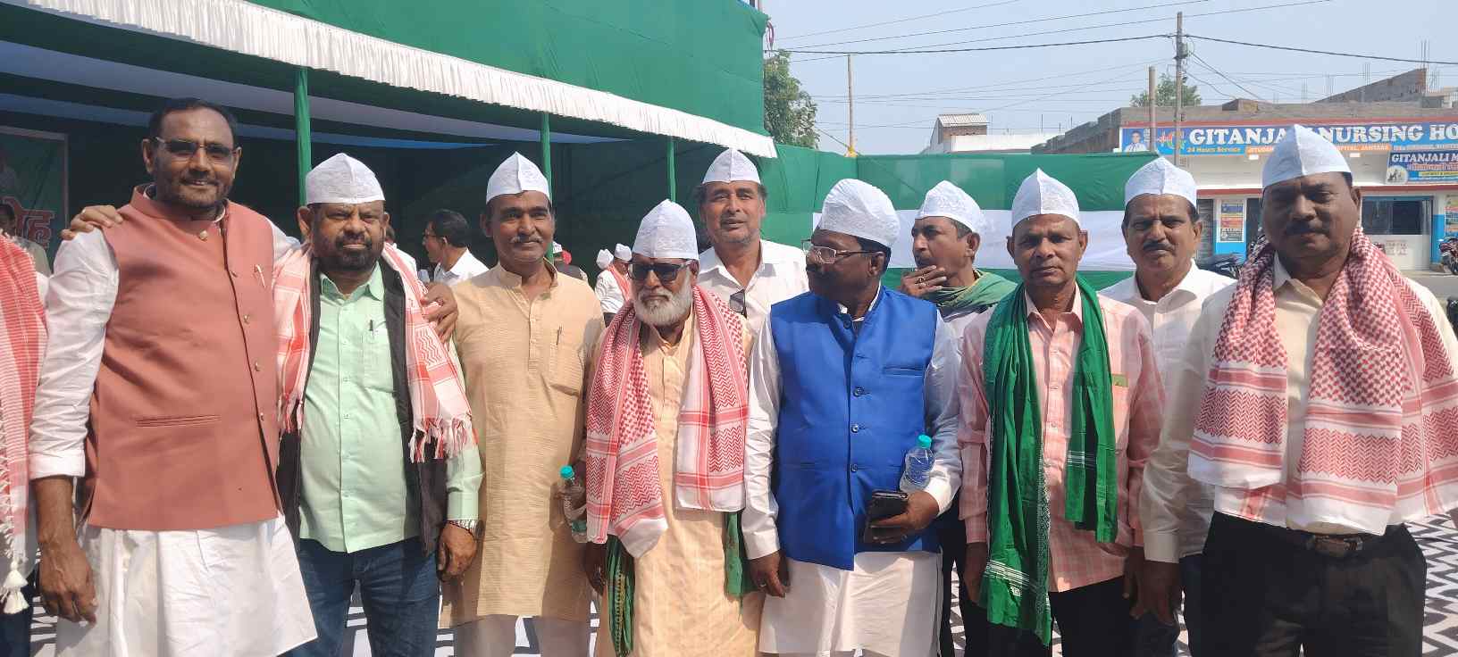ईद मिलन समारोह में झलकी गंगा जमुनी तहजीब, एकता और भाईचारे का दिया गया संदेश