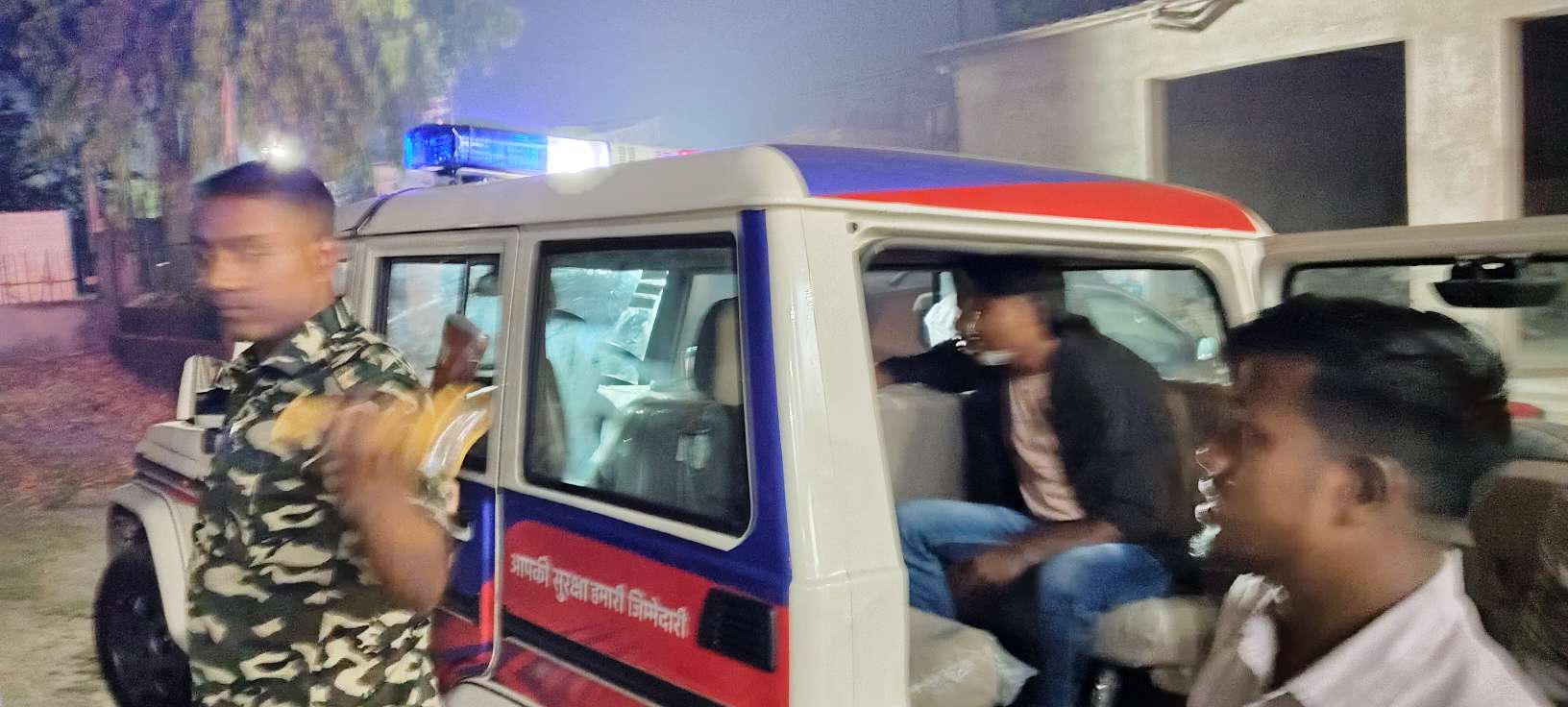 तेज रफ्तार का कहर: ओवरटेक के दौरान बेकाबू बाइक ने युवती को मारी टक्कर, युवक समेत दो गंभीर घायल