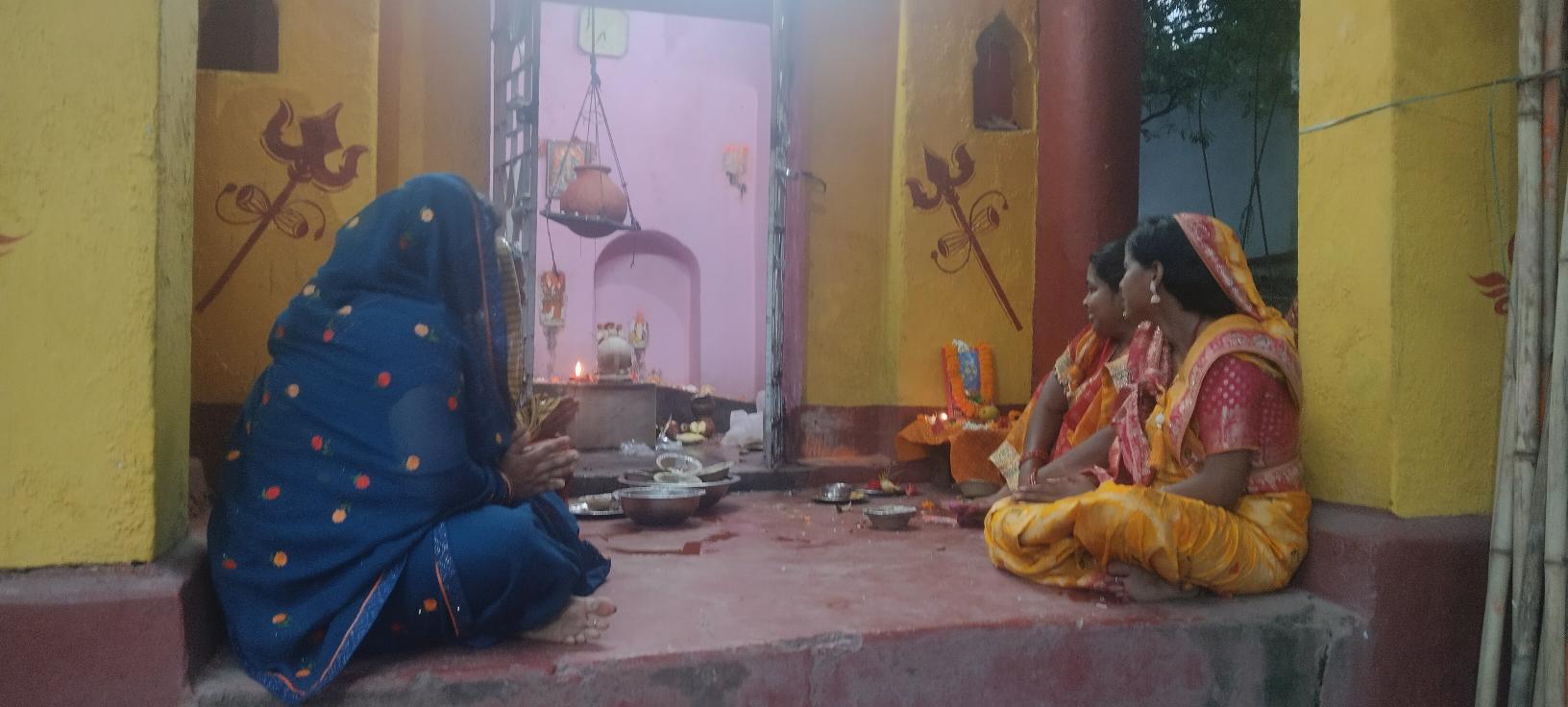जनसेवा के संकल्प के साथ शिव भक्ति का संगम, वार्ड पार्षद संयोगिता देवी ने कराया भव्य शिव चर्चा