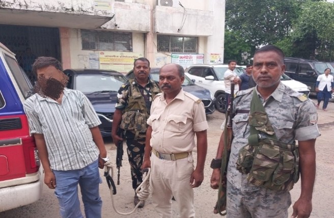जामताड़ा में पहली बार ब्राउन शुगर तस्करी का खुलासा, टोटो चालक की गिरफ्तारी से ड्रग नेटवर्क की जांच तेज