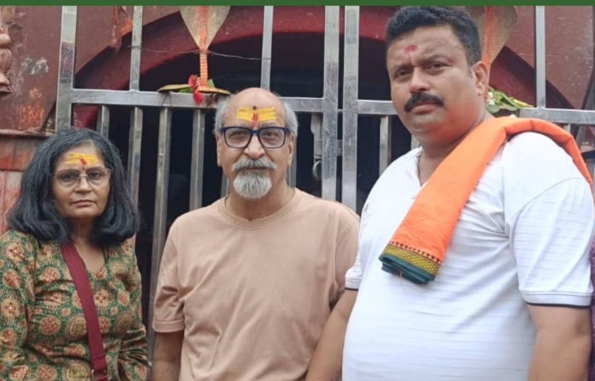 ‘सीआईडी’ के मशहूर फॉरेंसिक विशेषज्ञ डॉ. सालुंखे पहुंचे बाबा बासुकीनाथ धाम, परिवार संग की विशेष पूजा-अर्चना
