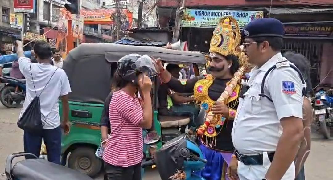 बराकर में सड़क पर उतरा सुरक्षा संदेश, जागरूकता नाटक ने नियमों की अहमियत समझाई