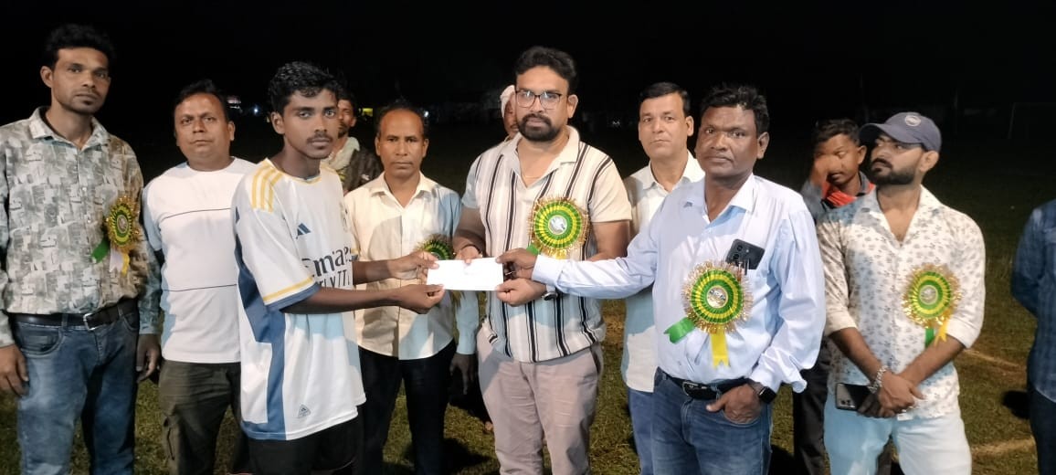 फुटबॉल के मैदान से सियासी संदेश: कुसमापहाड़ी में MMDR बिल के खिलाफ एकजुटता का आह्वान