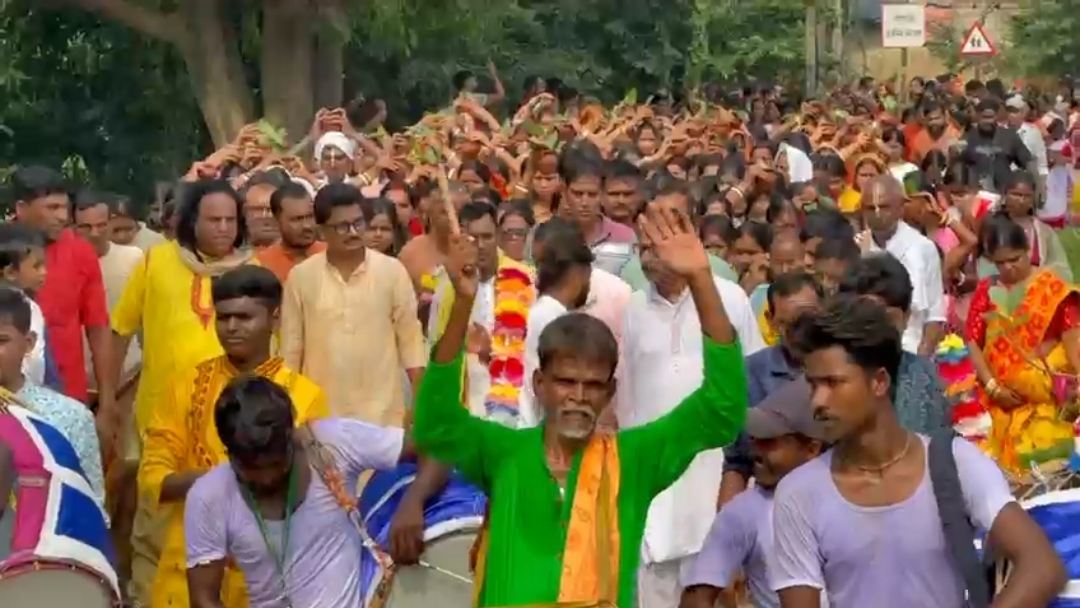 राधाष्टमी पर आस्था का उमड़ा सैलाब: अजय नदी से निकली भव्य कलश यात्रा, दासकेरी में जगन्नाथ मंदिर की रखी गई आधारशिला