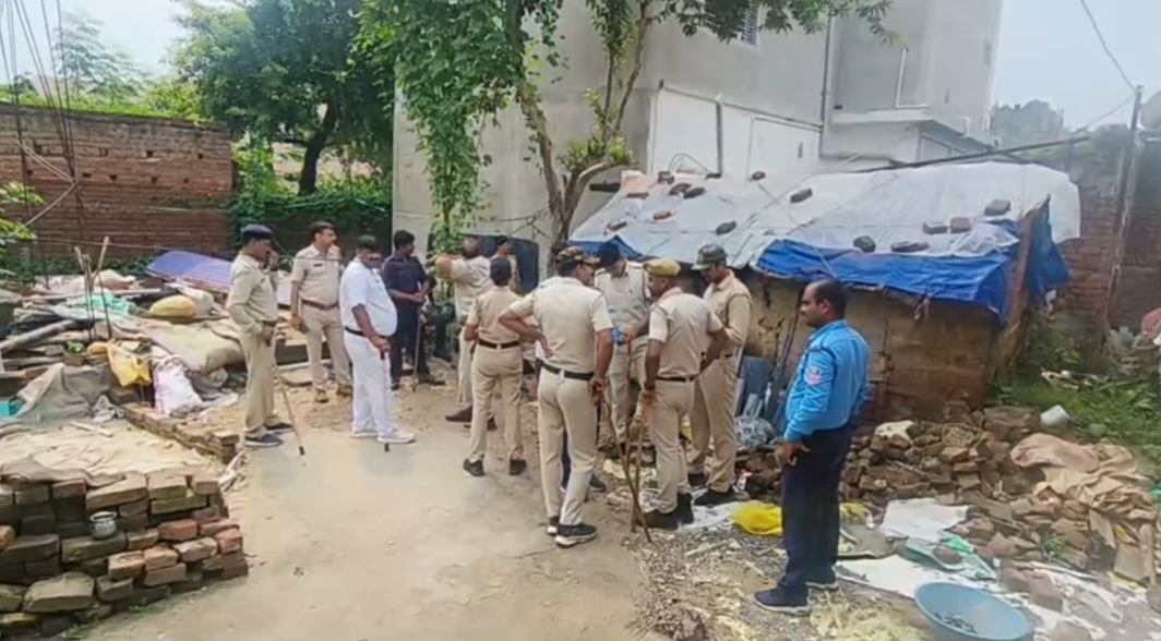 बराकर में साइबर ठगी के सुराग पर पुलिस की बड़ी छापेमारी, दासपाड़ा और अस्पताल रोड में घंटों चला तलाशी अभियान